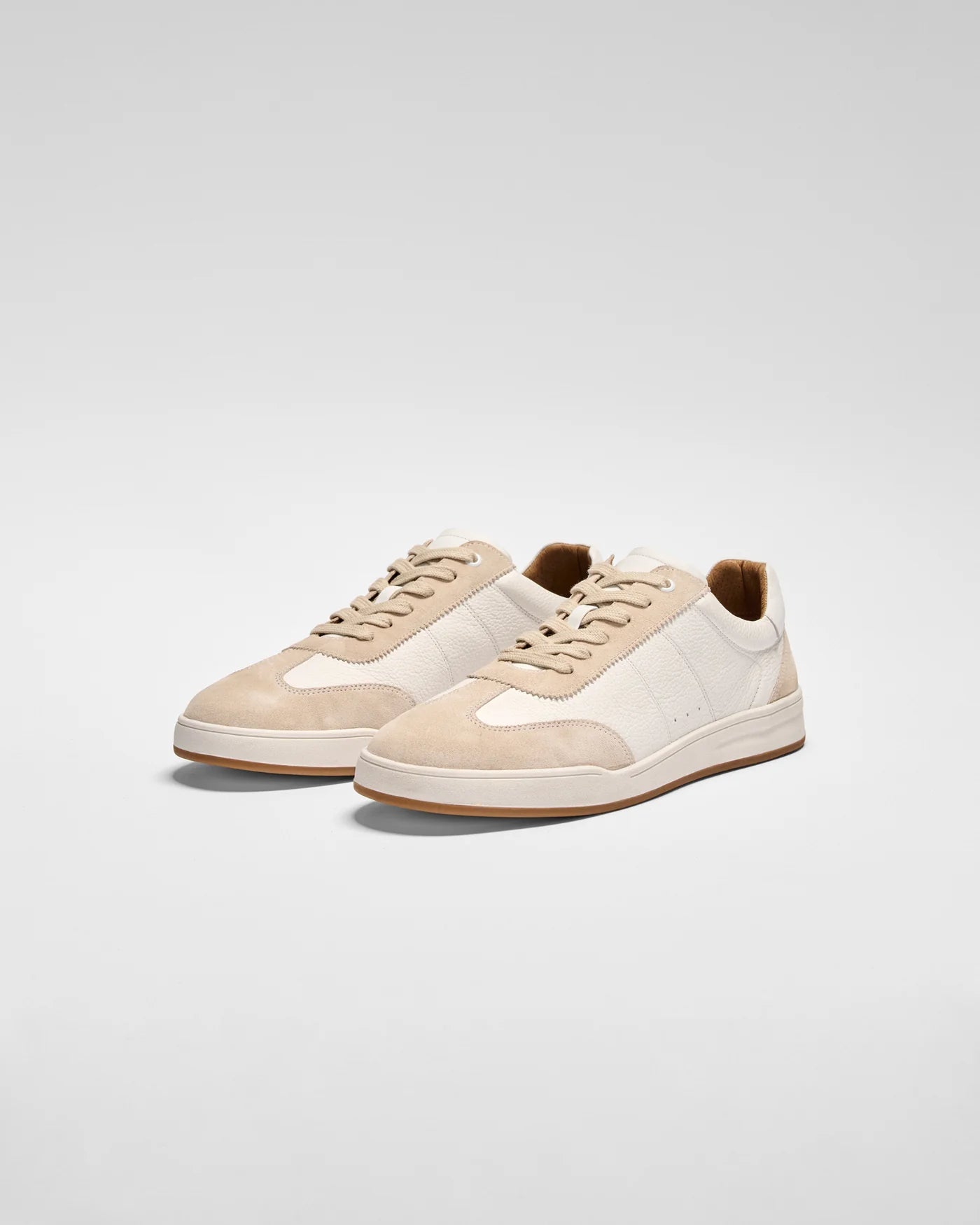 Johnnie-O Sure Shot Sneaker - Tan